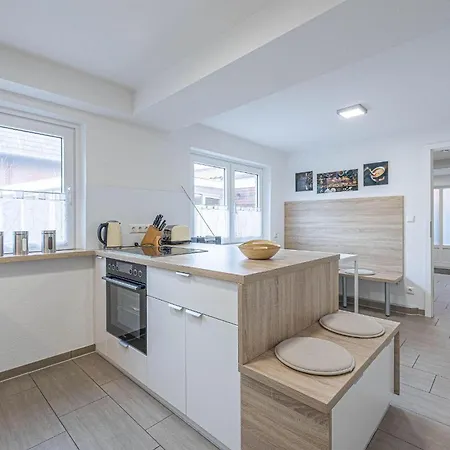 Holiday home Englers-huus-achtern-diek