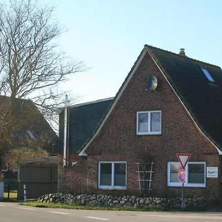 Holiday home Englers-huus-achtern-diek Nordstrand